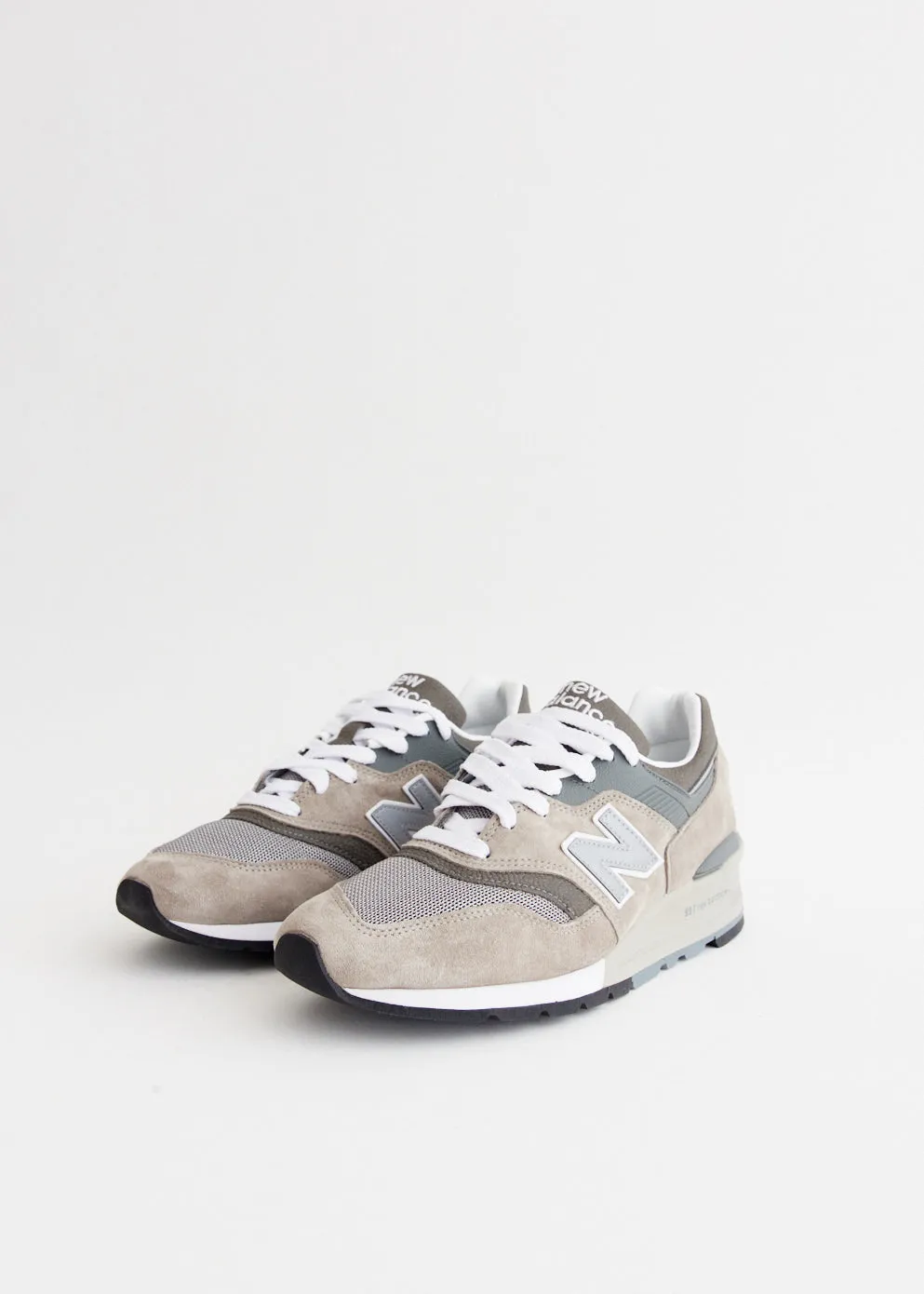 worker - style Stylish Support MADE in USA 997 'Grey' Sneakers