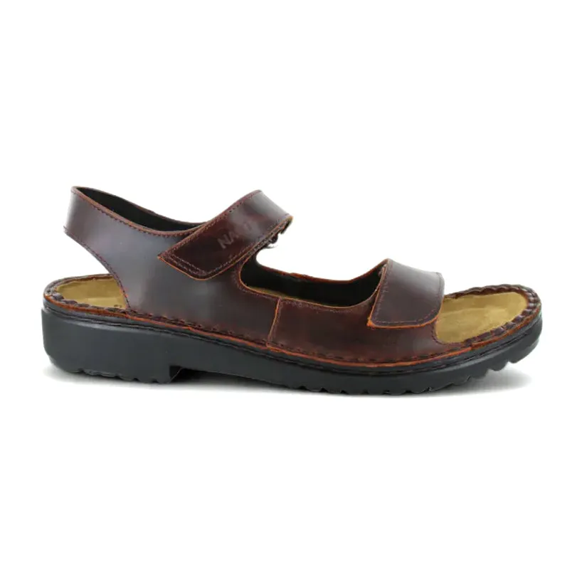 casual wearers Karenna Walking Sandal (60070)