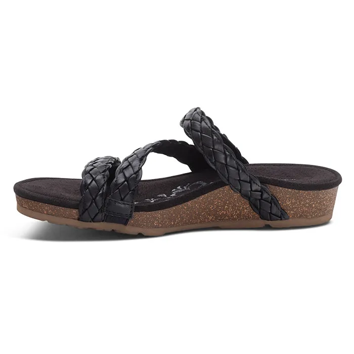 Effortless Style Coast Line Womens Aetrex Josie in Black