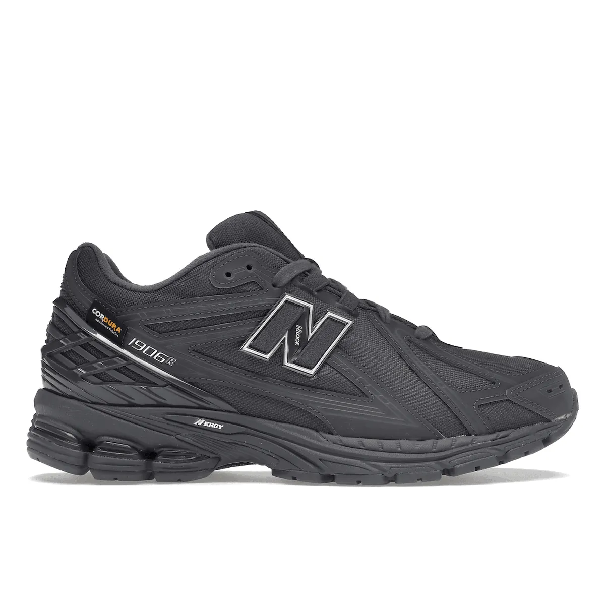 New Balance 1906R Cordura Magnet Pausing wide - fitting