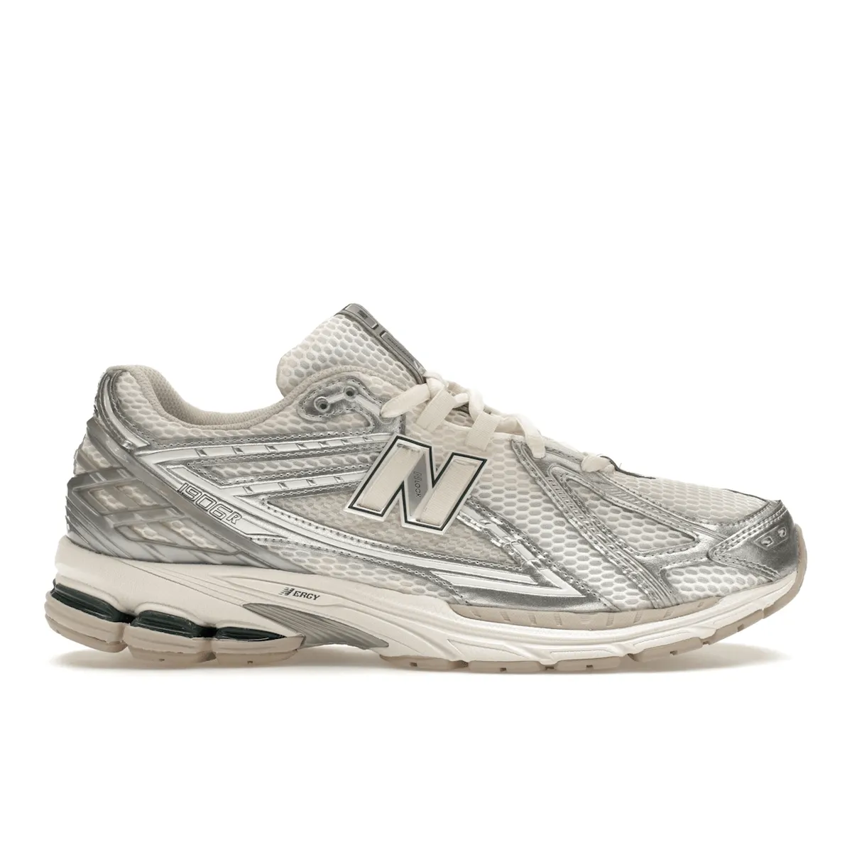 Weather - proof New Balance 1906R Silver Metallic Sea Salt