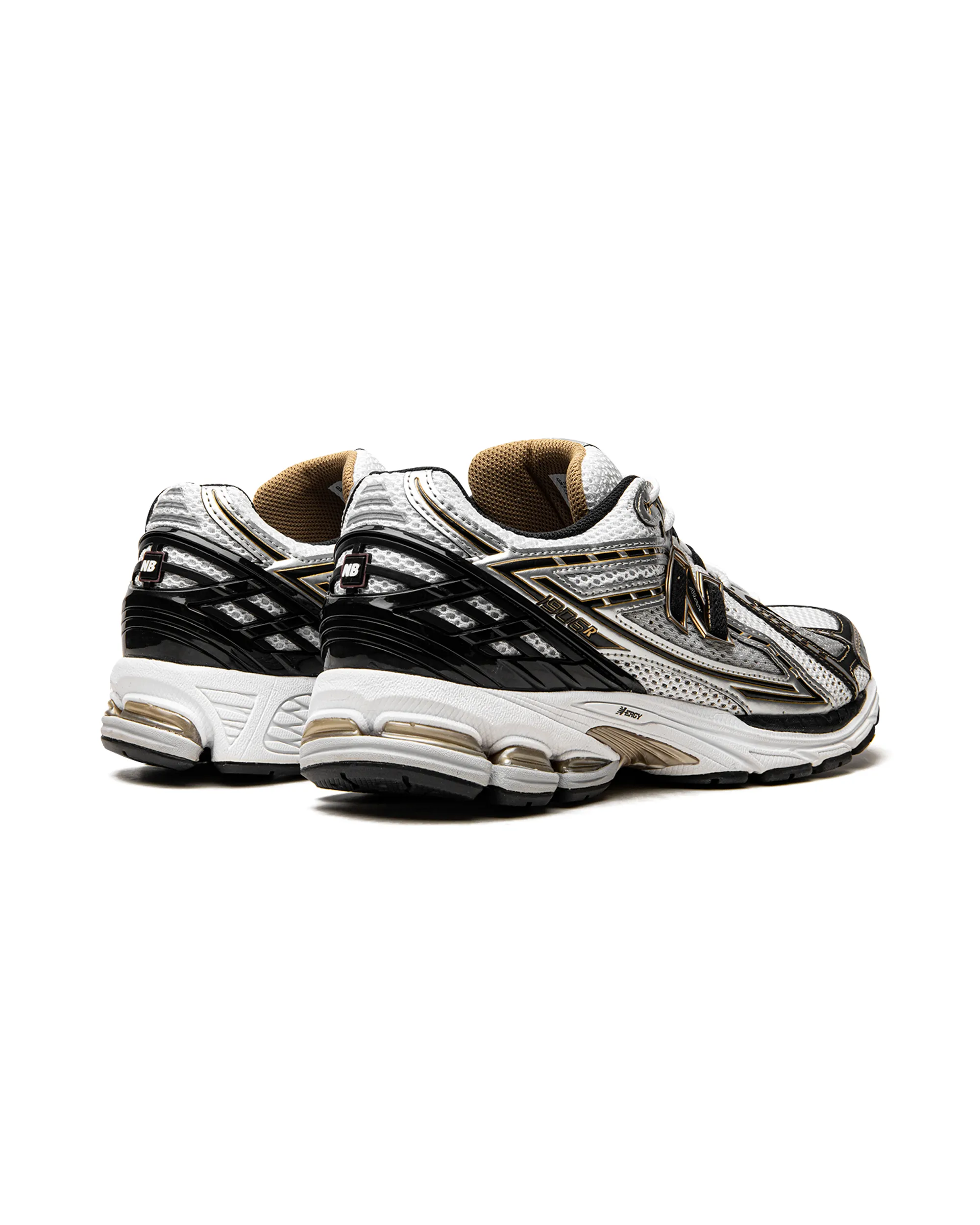 New Balance 1906R White Metallic Gold shoe review improvement cloudy material