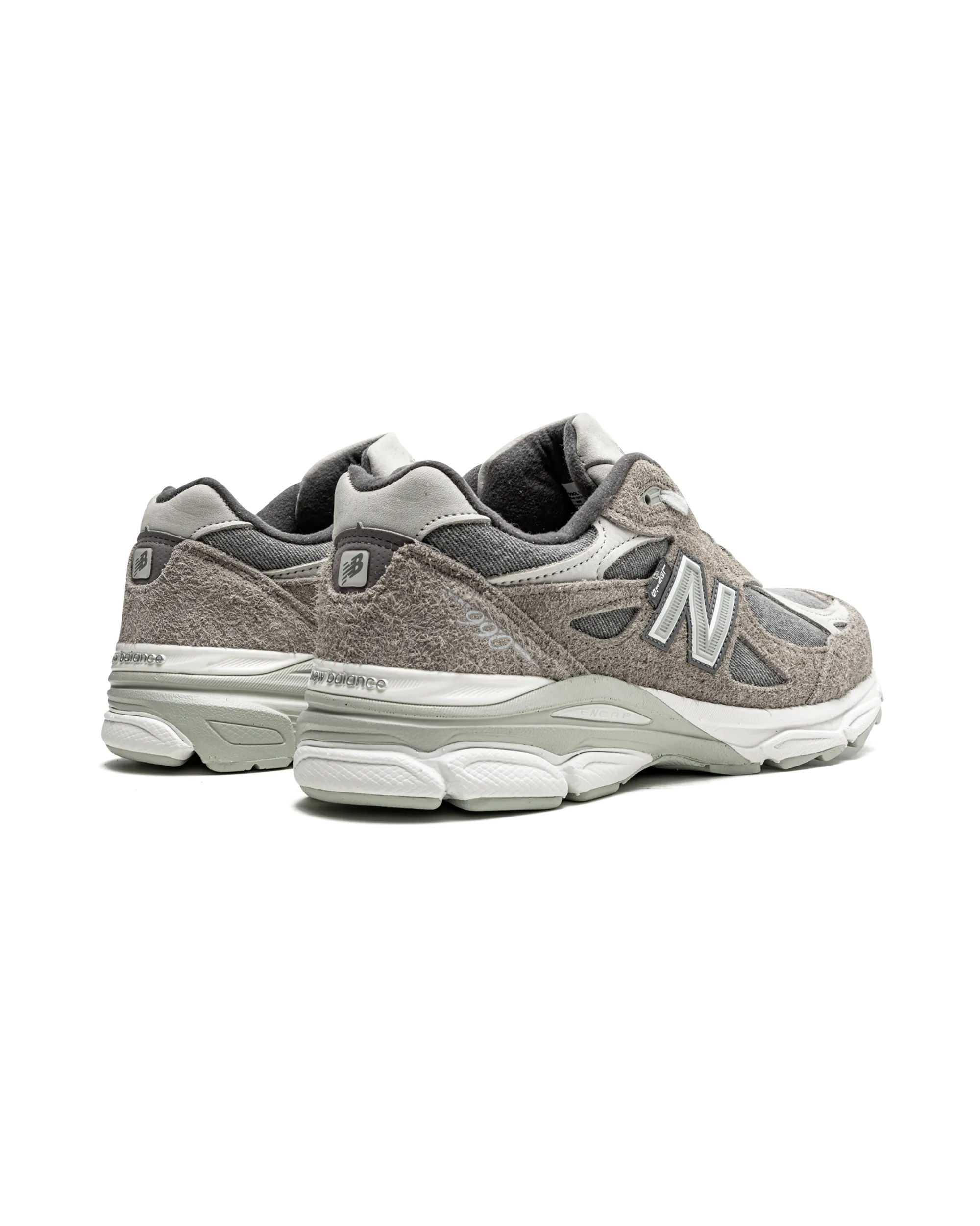 Urban Lifestyle Dancing New Balance 990v3 MiUSA Levi's Elephant Skin