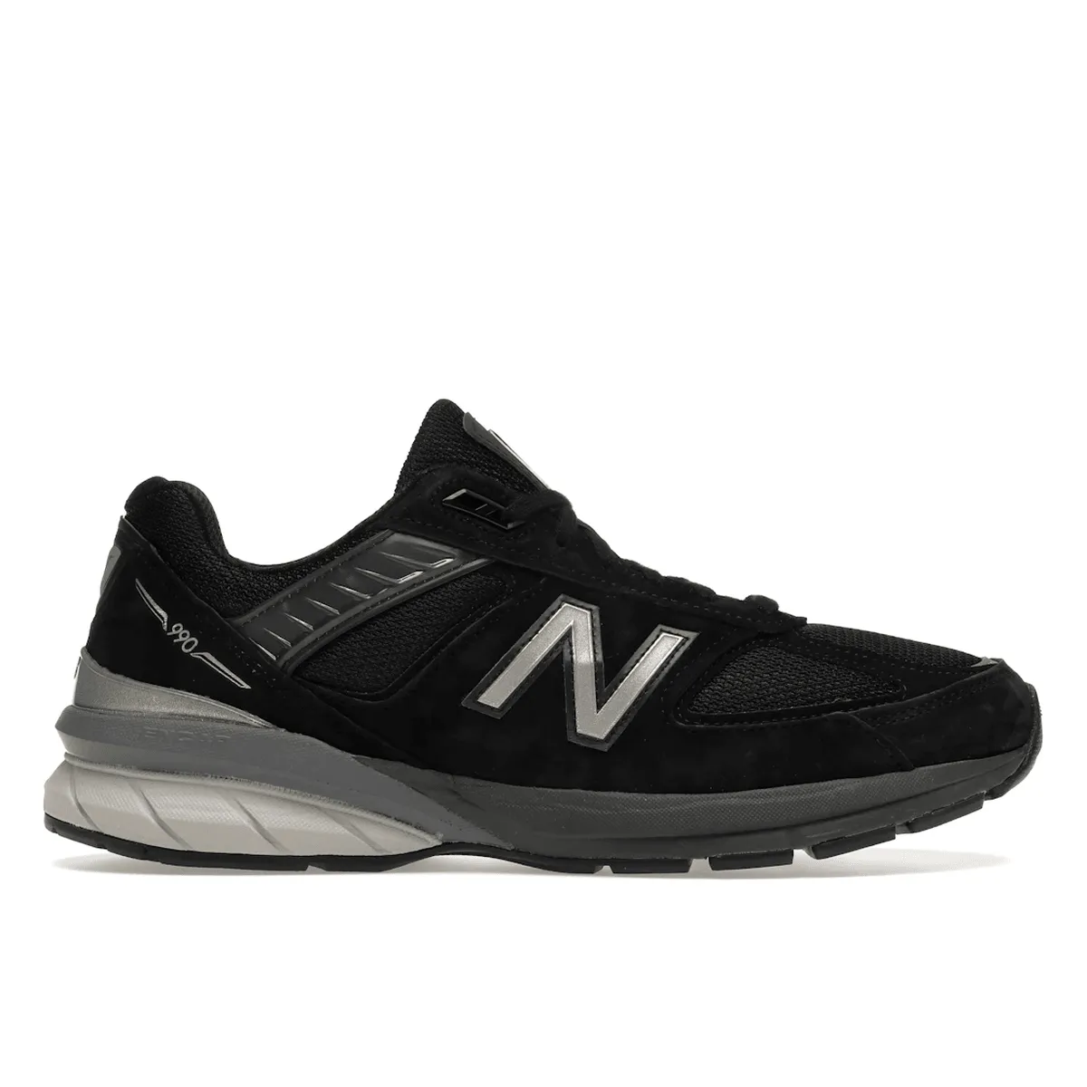 New Balance 990v5 Black shoe cleaning versatile material