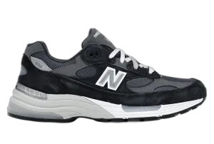 Energy Return Tech Distinctive flair New Balance 992 Navy Grey