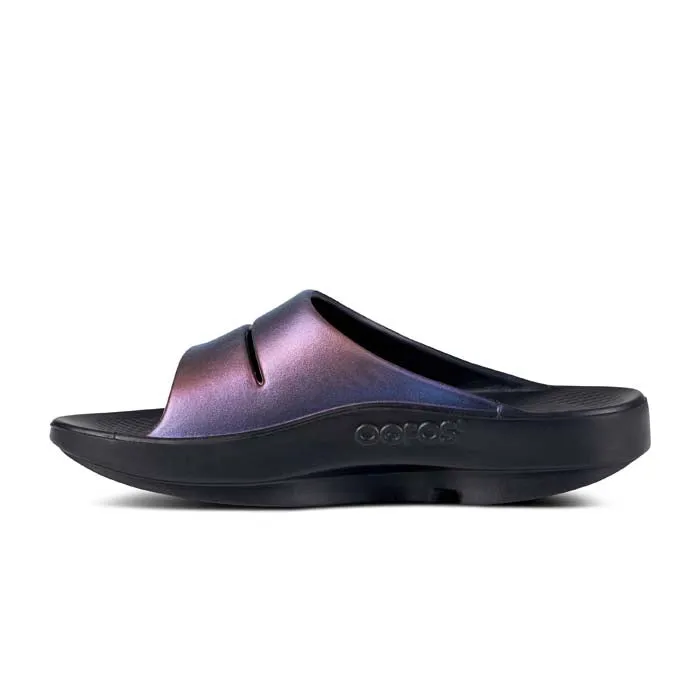 Casual Footwear for Active Life Elastic Strap Womens Oofos Ooahh Luxe in Midnight Spectre