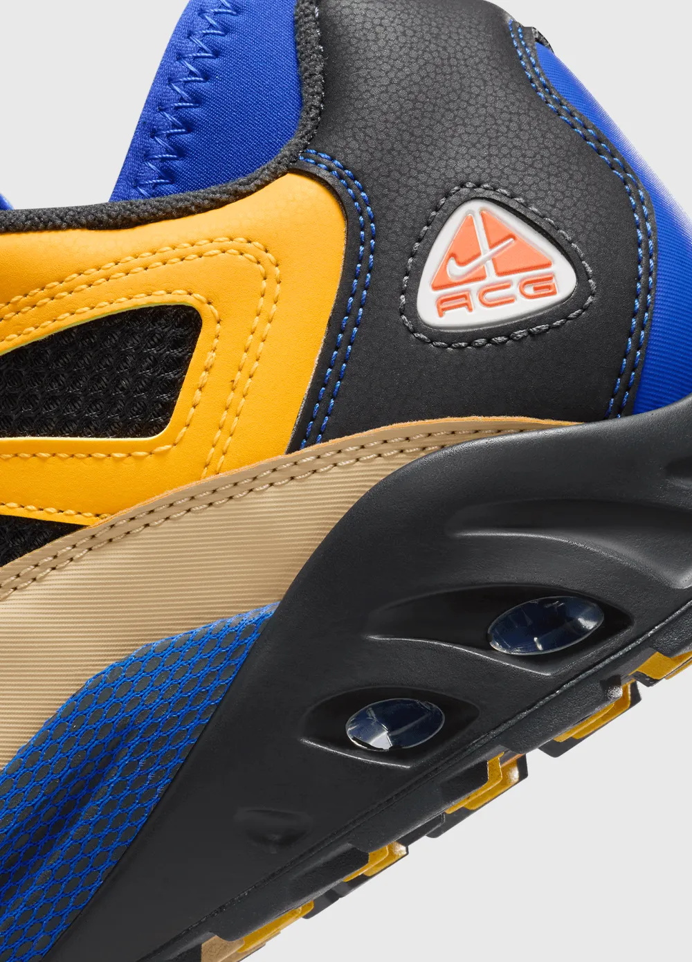 Mobility size Nike ACG Air Exploraid 'Hyper Royal' Sneakers