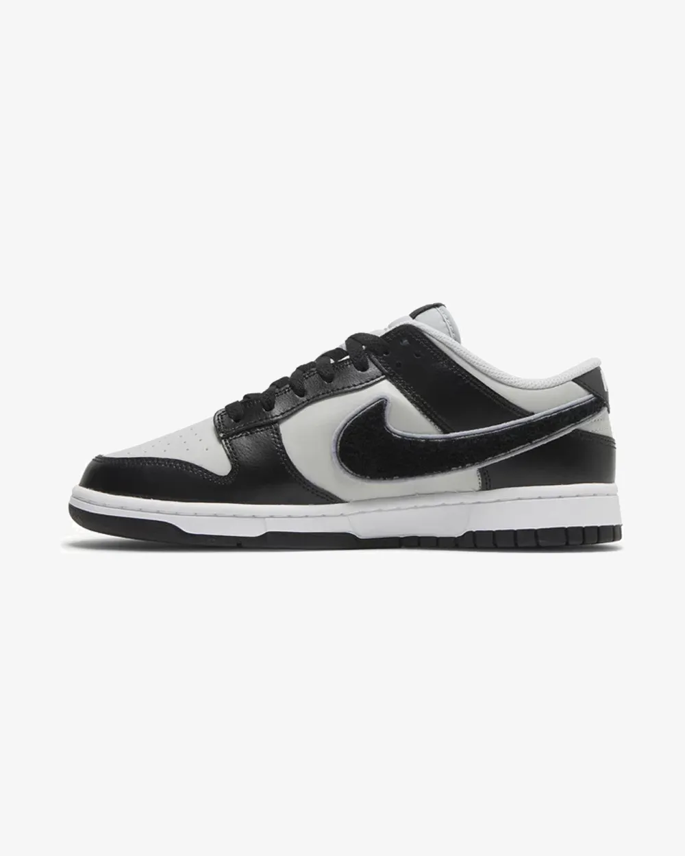 NIKE DUNK LOW CHENILLE SWOOSH BLACK GREY Air Circulation
