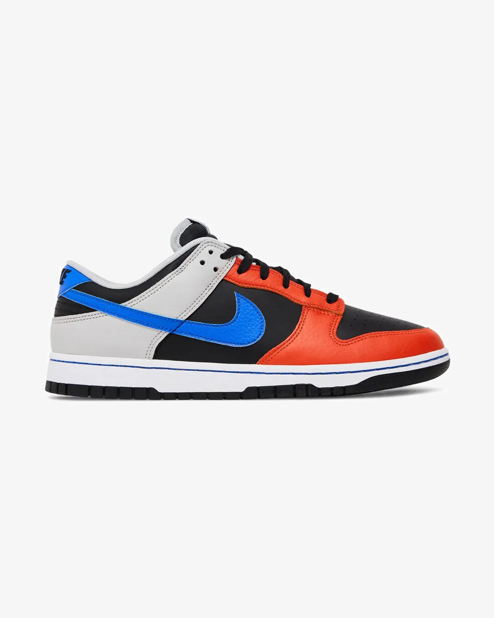 Minimal Stitch Pure Movement NIKE DUNK LOW EMB NBA 75TH ANNIVERSARY KNICKS