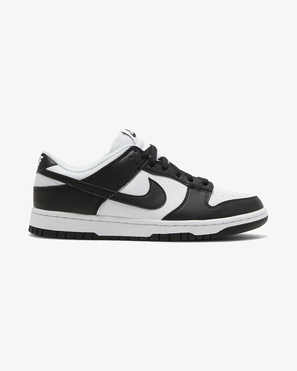 NIKE DUNK LOW NEXT NATURE WMNS BLACK WHITE Travel Vibe Slim Footprint