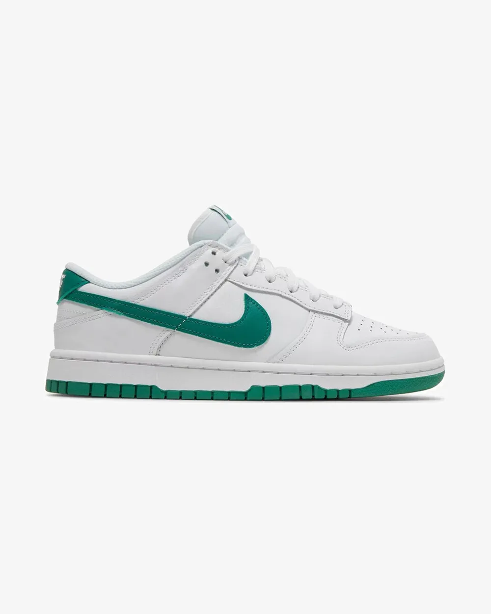 NIKE DUNK LOW WMNS WHITE GREEN NOISE Range Hike Modern Style