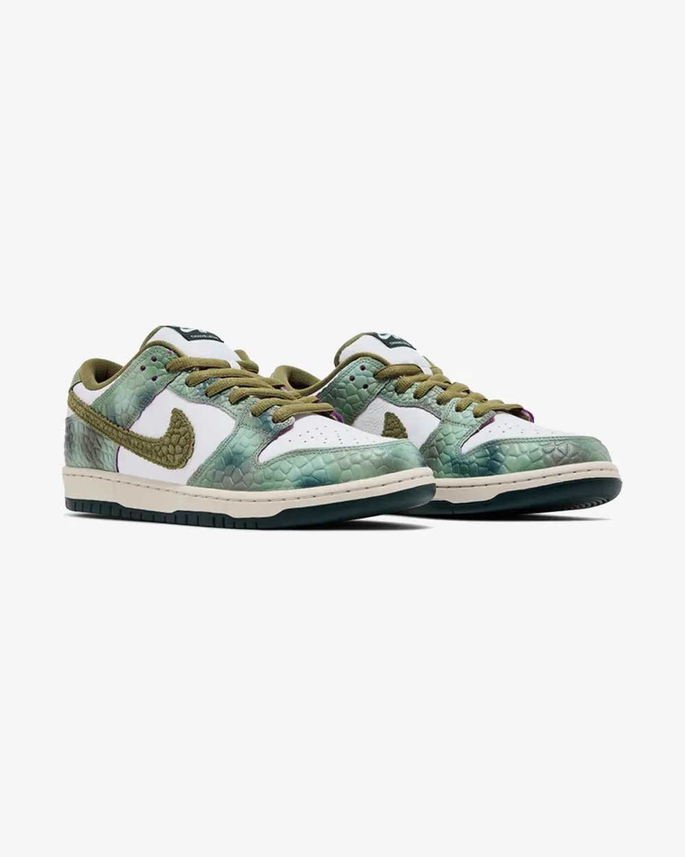 NIKE SB DUNK LOW ALEXIS SABLONE CHAMELEON Stylish Edge Fun Hike