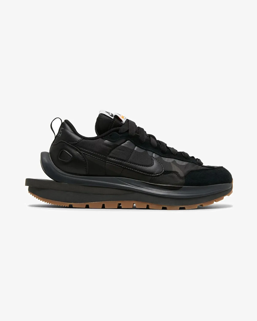 Light Motion NIKE X SACAI VAPORWAFFLE BLACK GUM
