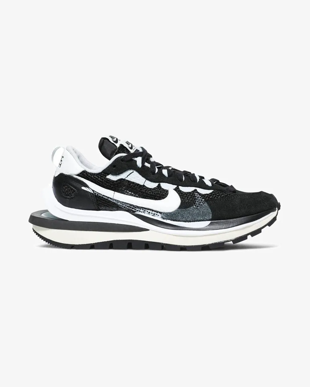 Evening Ready NIKE X SACAI VAPORWAFFLE BLACK WHITE