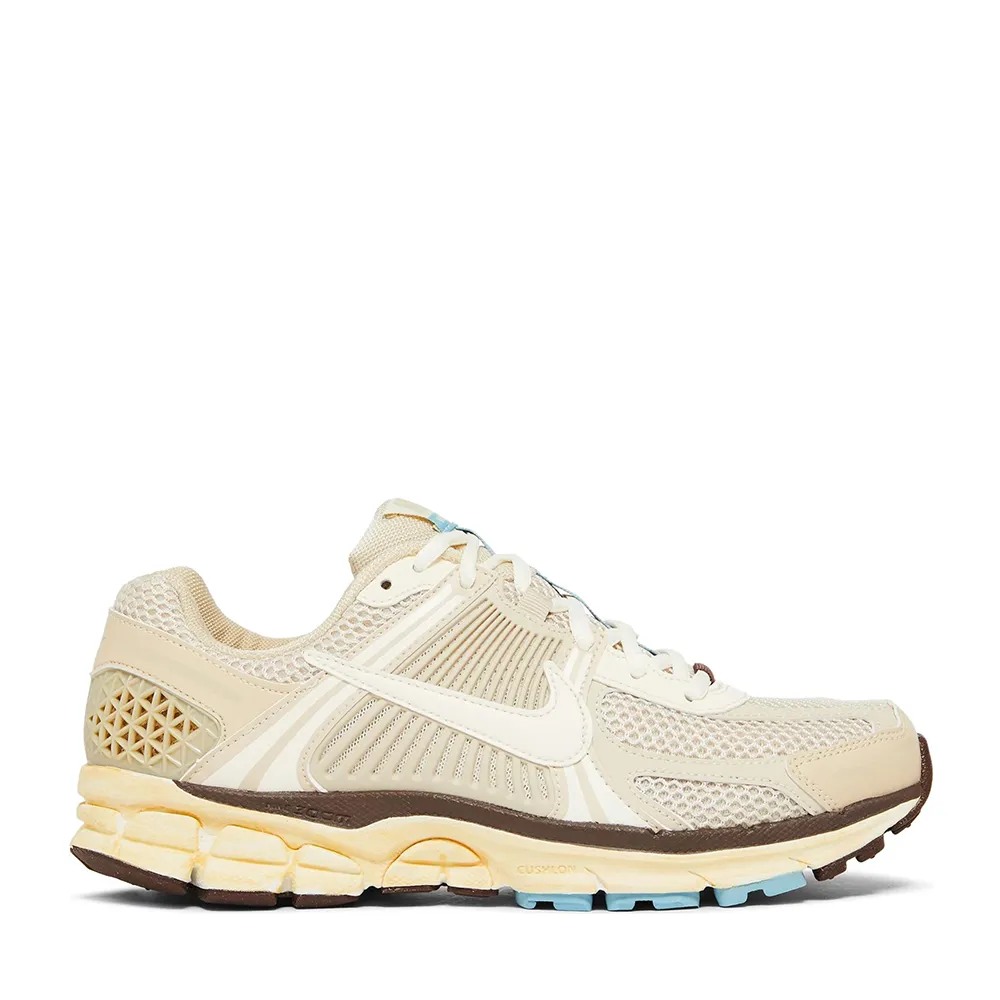 Active Life Spring Days NIKE ZOOM VOMERO 5 OATMEAL (NEW)