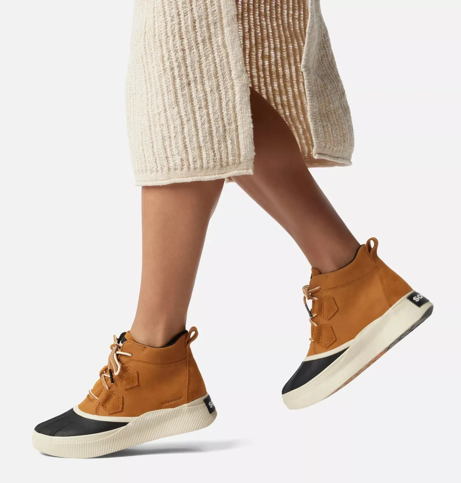 WOMEN'S OUT N ABOUT? IV CLASSIC Active Adventures Classic Appearance