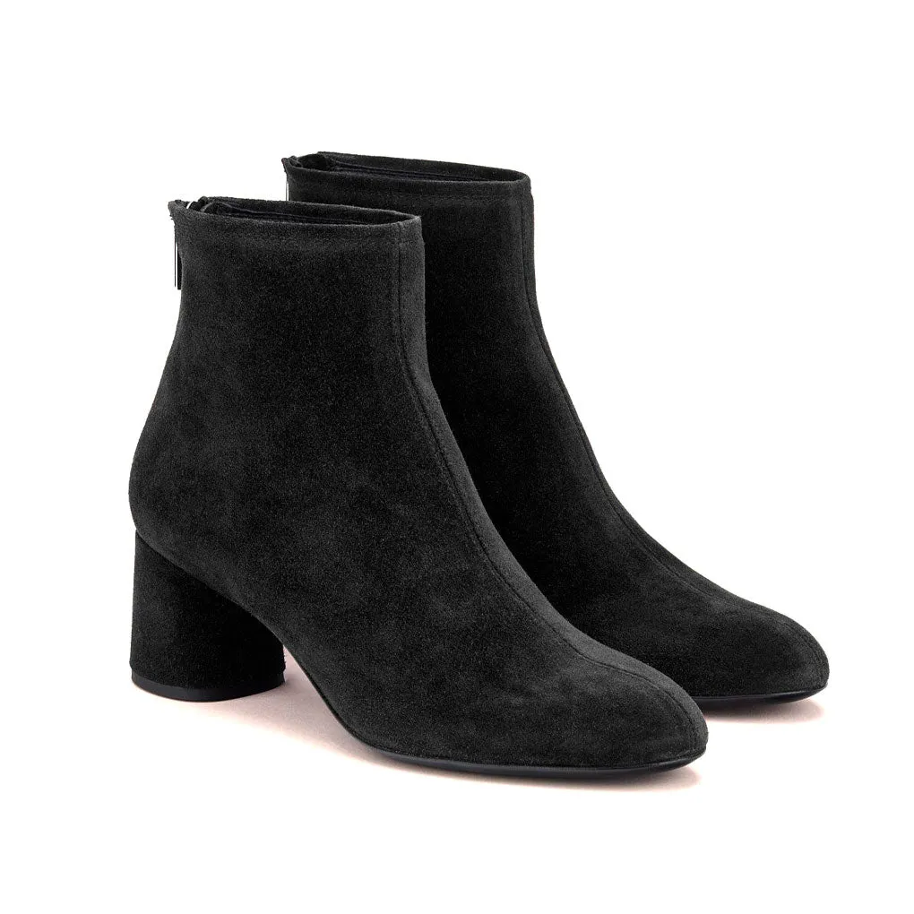Olga Sleek Style Functional