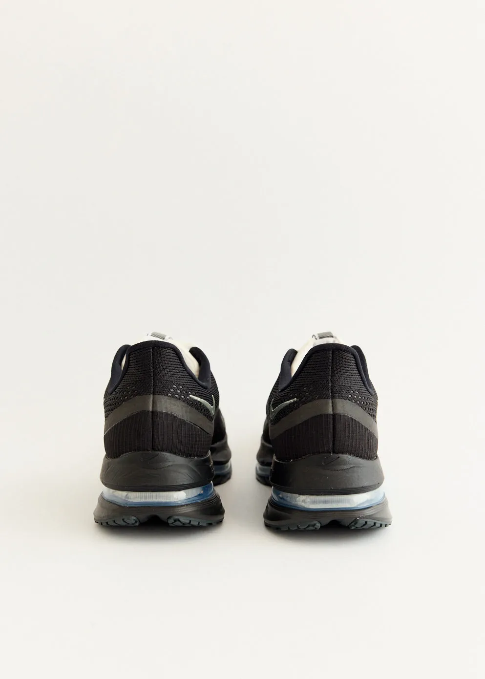 Pegasus Premium 'Black' Sneakers adults - specific functions fewest