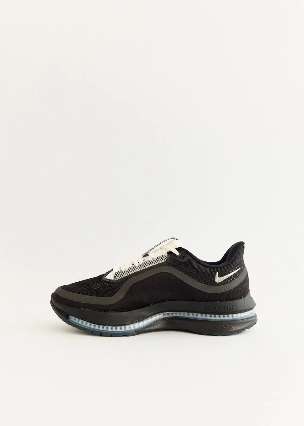 Pegasus Premium 'Black' Sneakers cushioning - level swimmers' safety