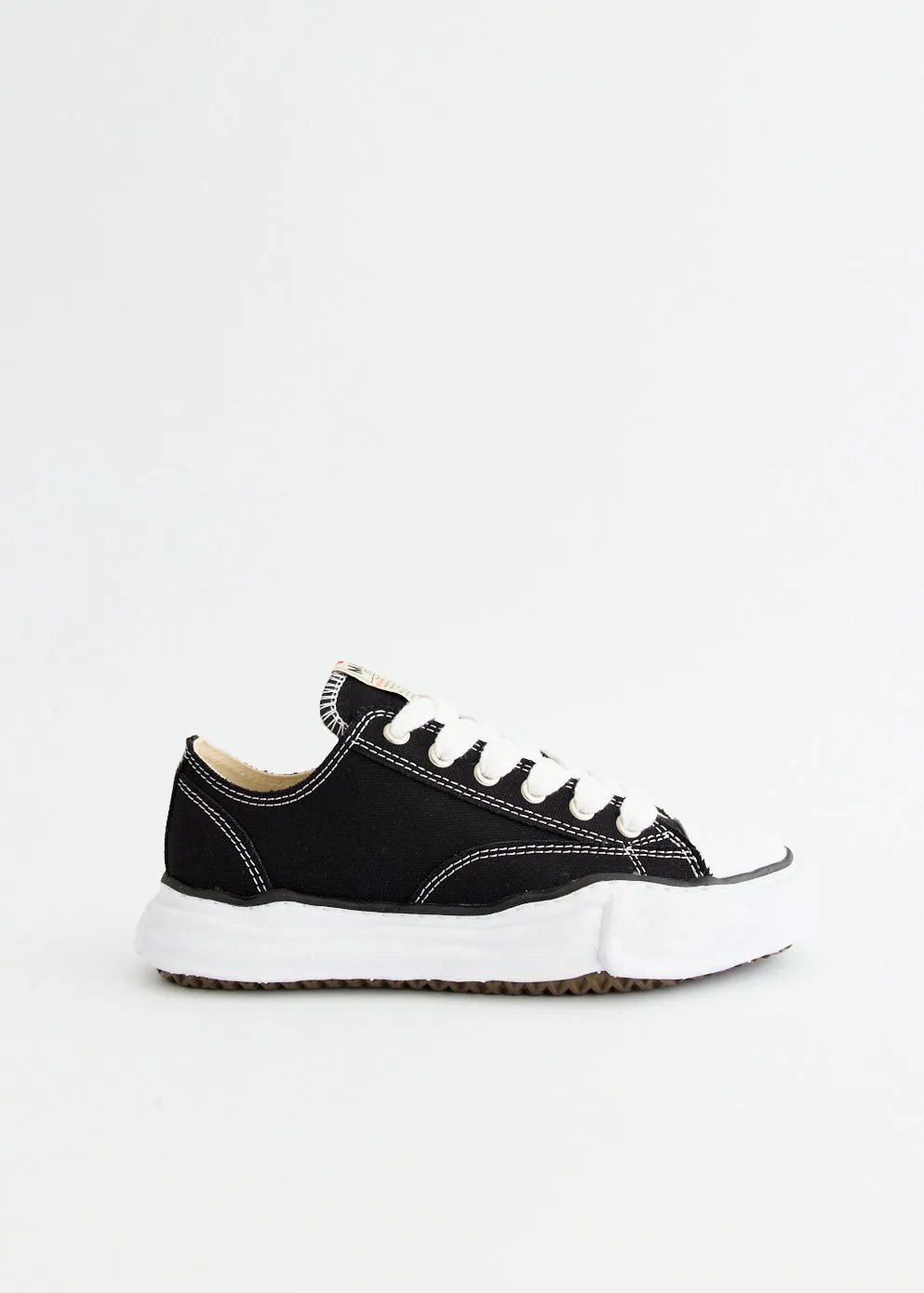 Trail Jog Cushioned Walk Peterson 23 Low Top Sneakers