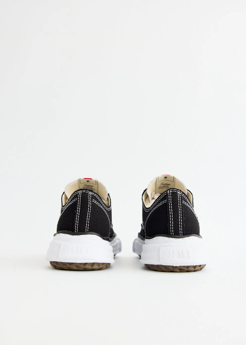 Smart Fit Peterson 23 Low Top Sneakers