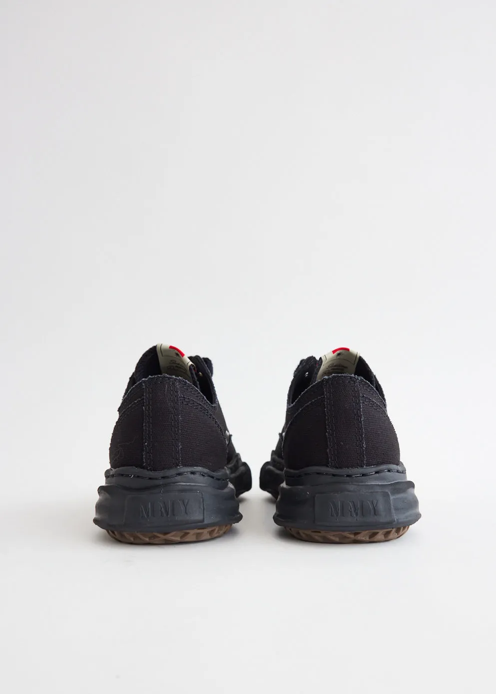 Peterson Low Canvas Low-Top Sneakers walking - style Urban