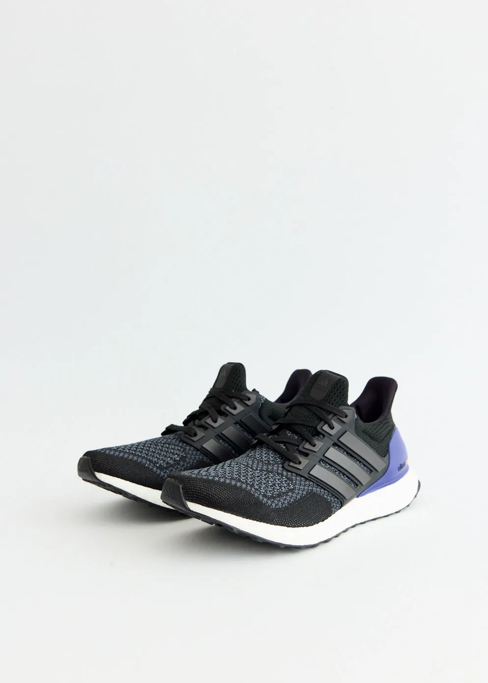 Ultra Boost OG 'Core Black' Sneakers front - zip
