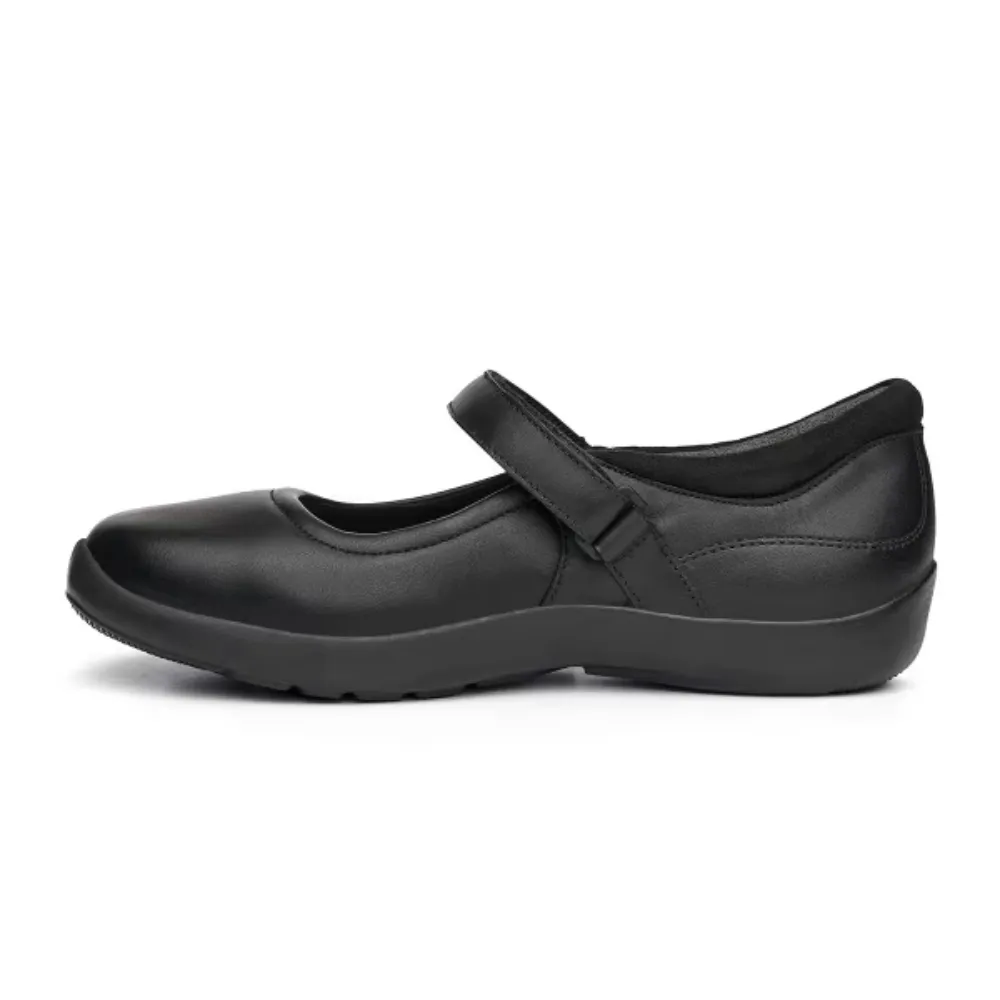No. 33 Mary Jane Stretch City Stride Buckle Strap