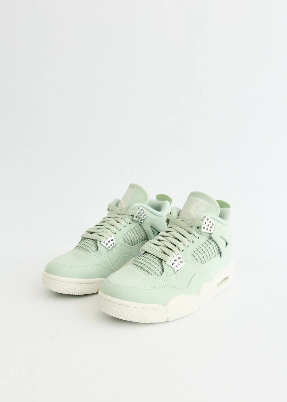 Vine Path Grounded Steps Women's Air Jordan 4 'Seafoam Sail' Sneakers