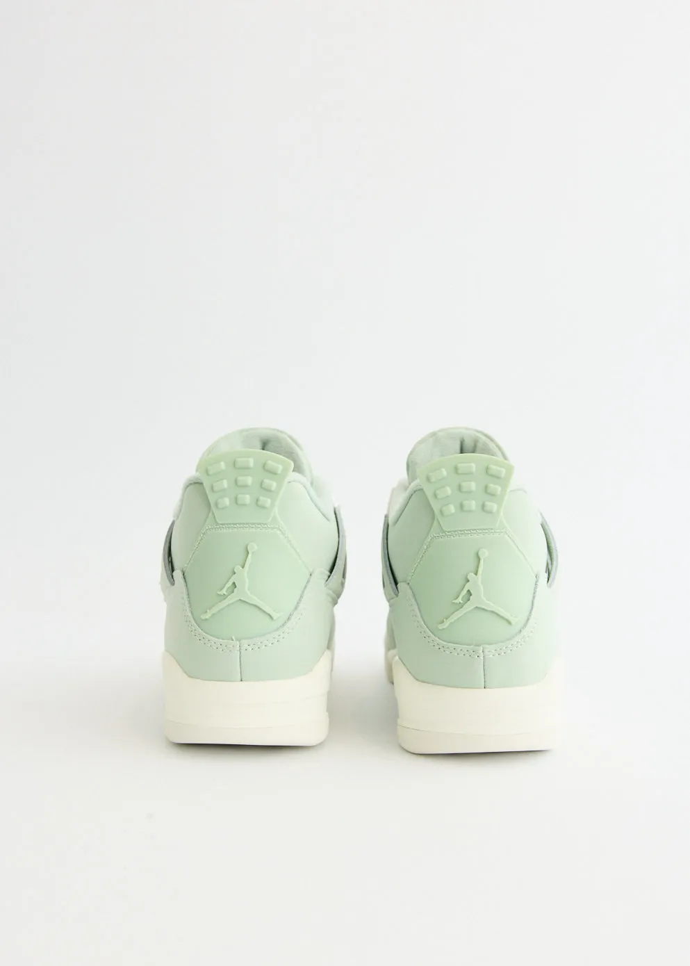 Star Jog Casual Support Women's Air Jordan 4 'Seafoam Sail' Sneakers