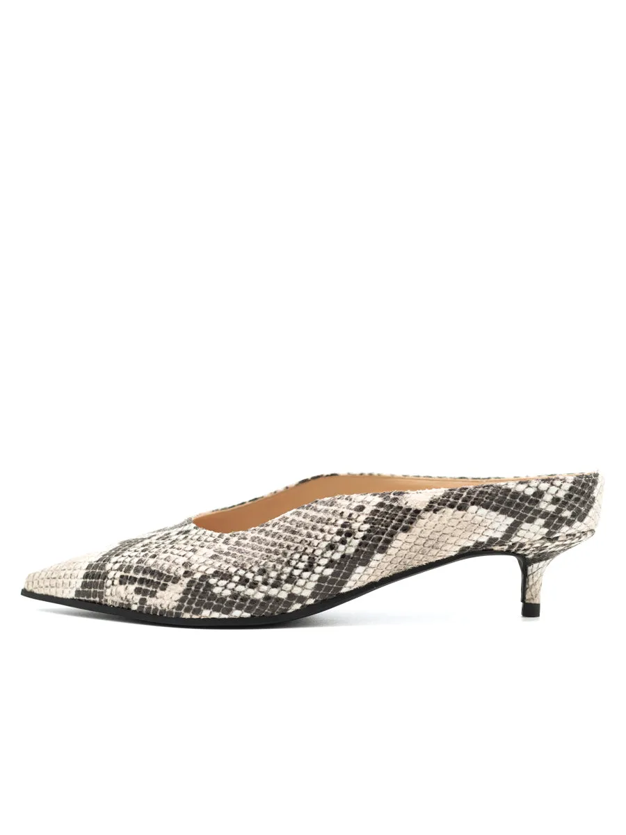 Siren Pointed Toe Mule Optimal Flexibility