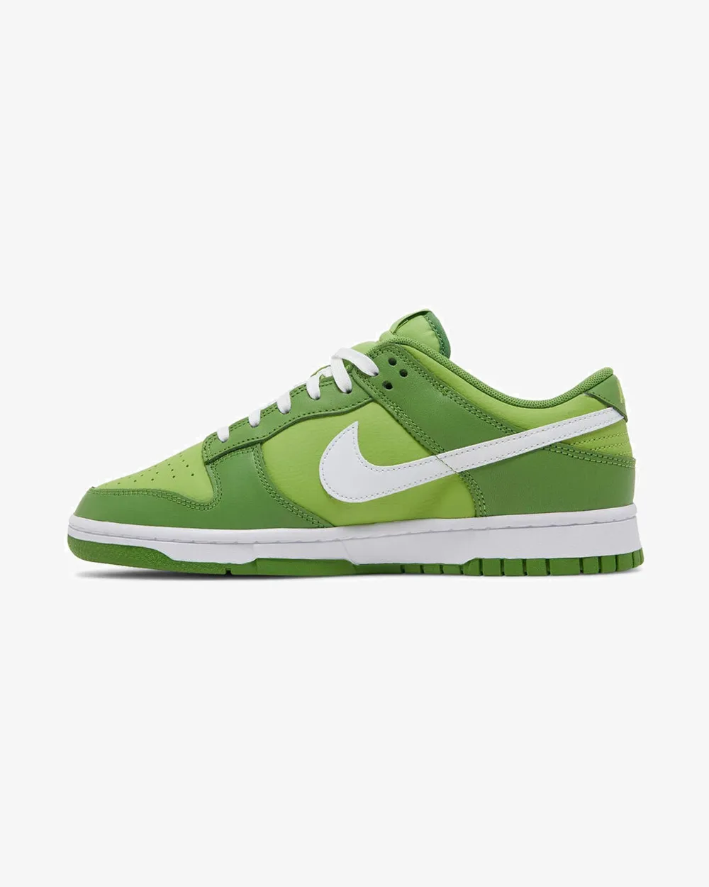 Street Ready NIKE DUNK LOW CHLOROPHYLL