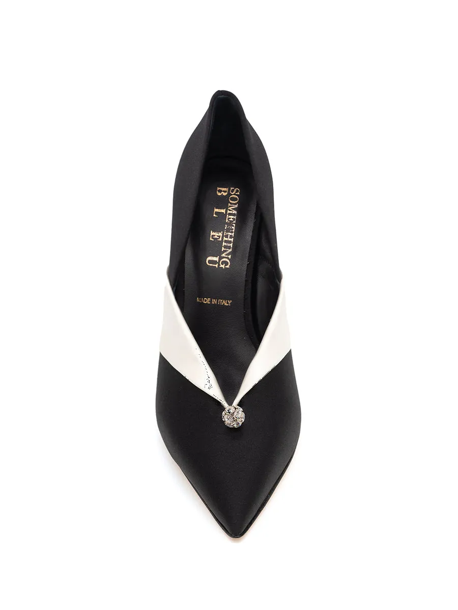 snowy Selah Pointed Toe Pump