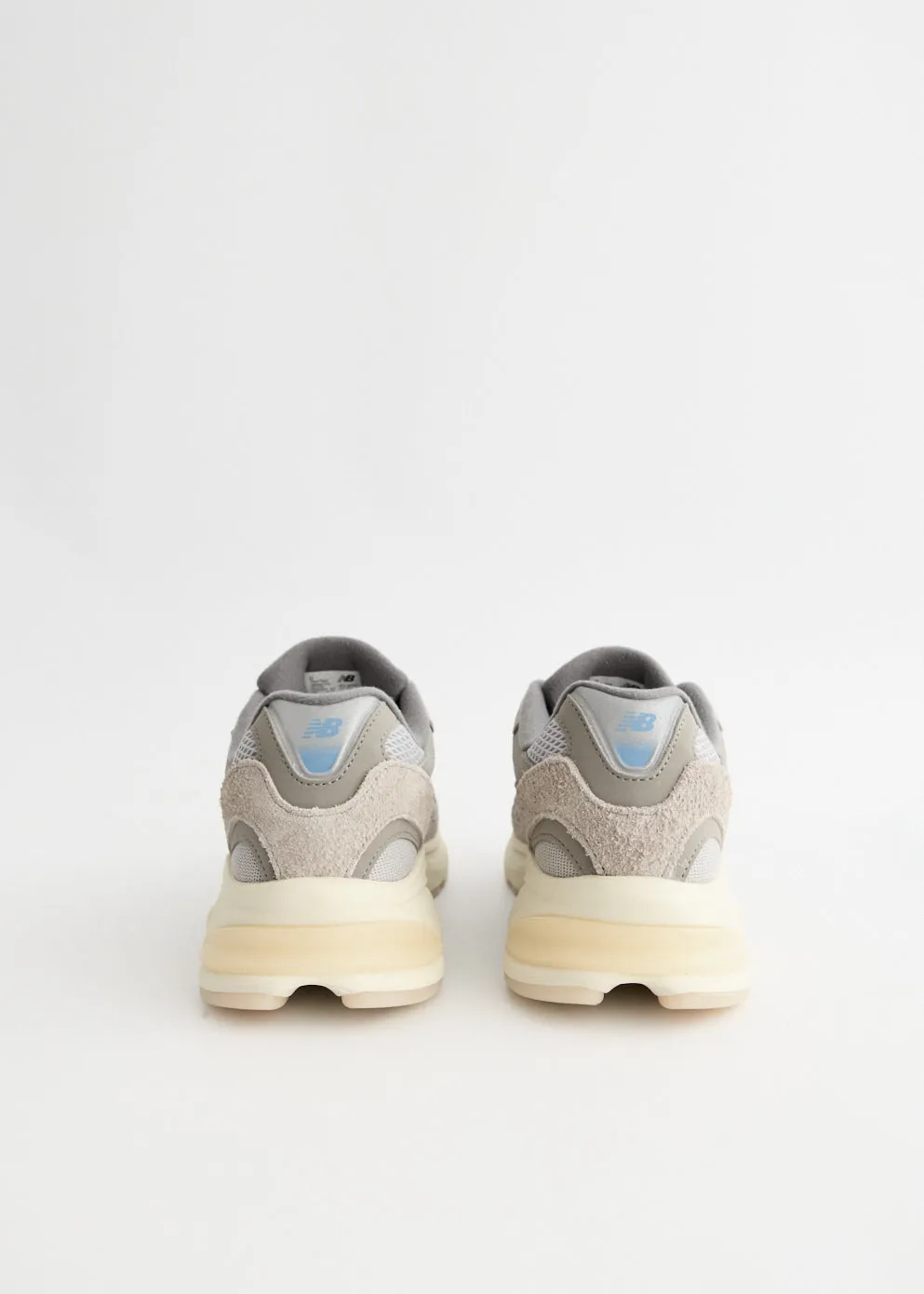 Stretchy All-weather chic 2010 'Grey Days' Sneakers