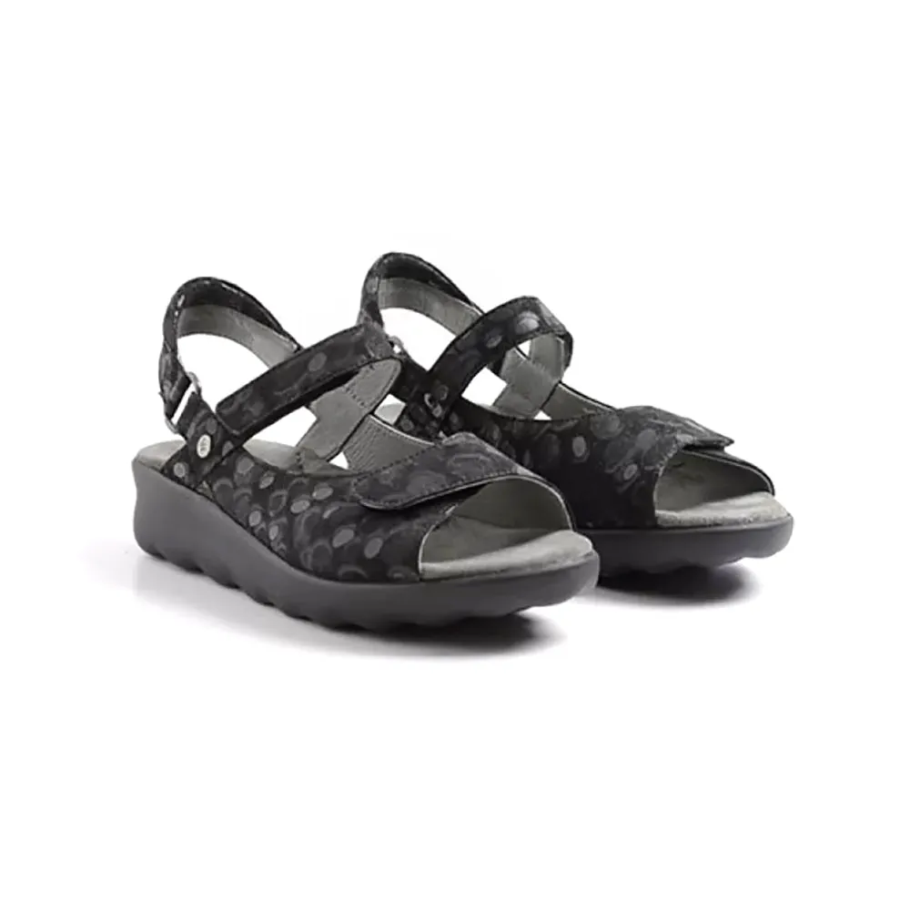 Open-toe entertaining Pichu Sandal - 12-000 Black Circles