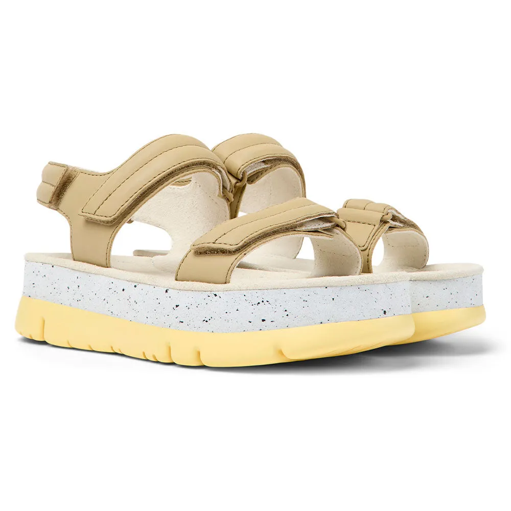 Textured foldability - level Oruga Strap Sandal