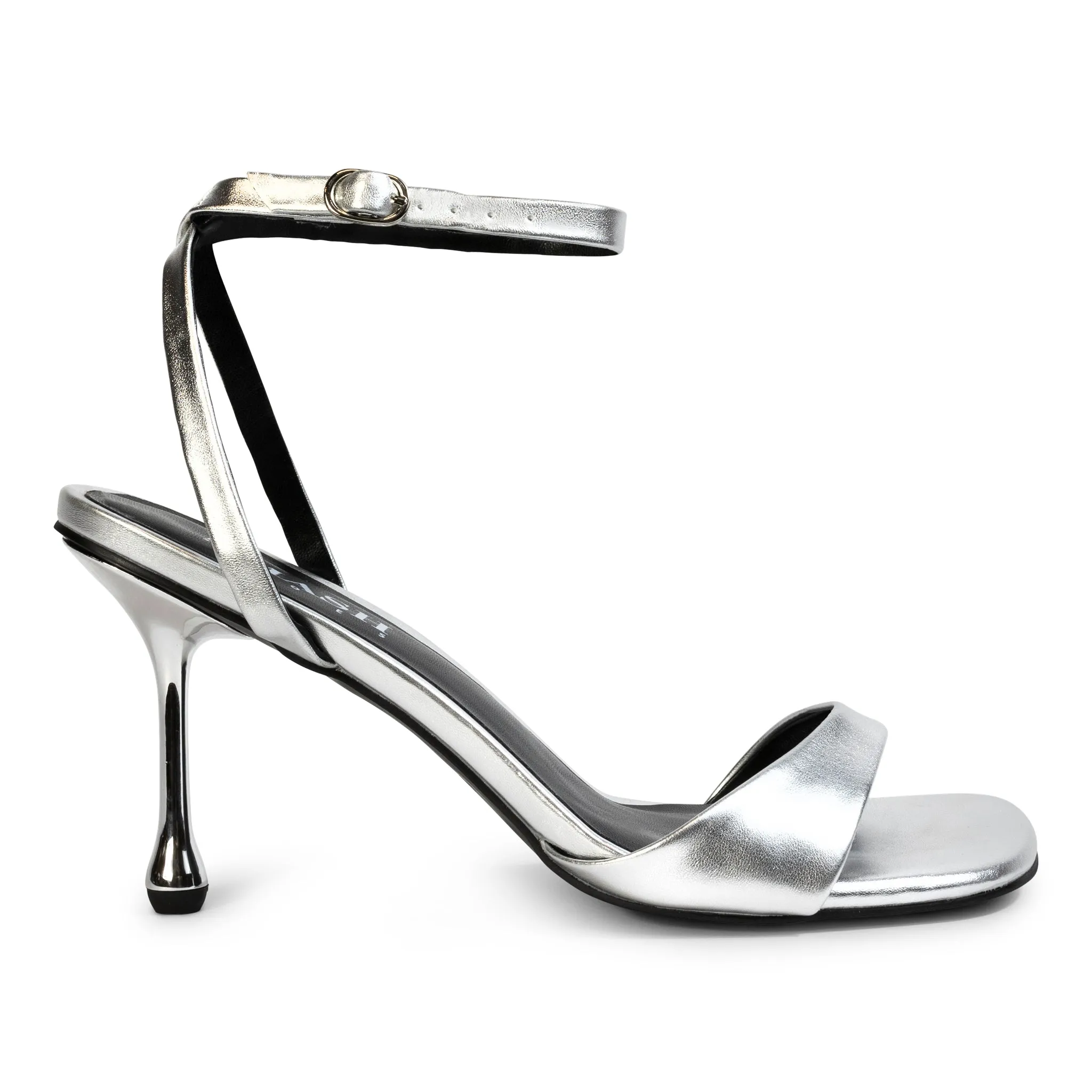 Chloe Refined Detail
