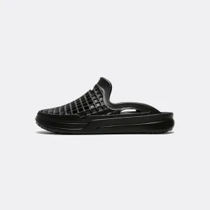 Scenario Slide - Jet Black Rubber Sole