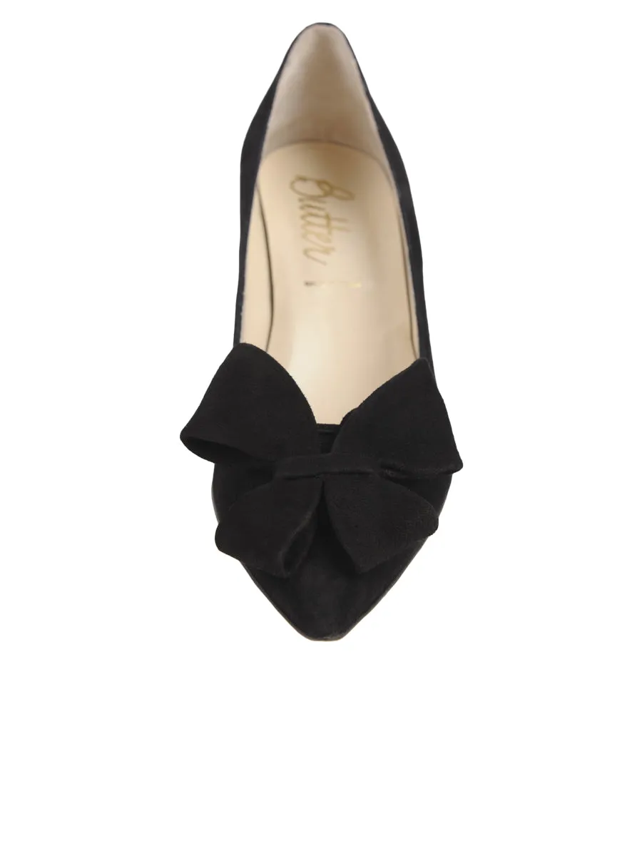 Caitlin Pointed Toe Pump Wide-fit breathable user