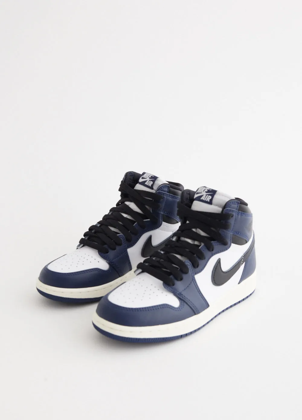 Signature comfort Stylish Silhouette Air Jordan 1 Retro High OG 'Midnight Navy' Sneakers (GS)