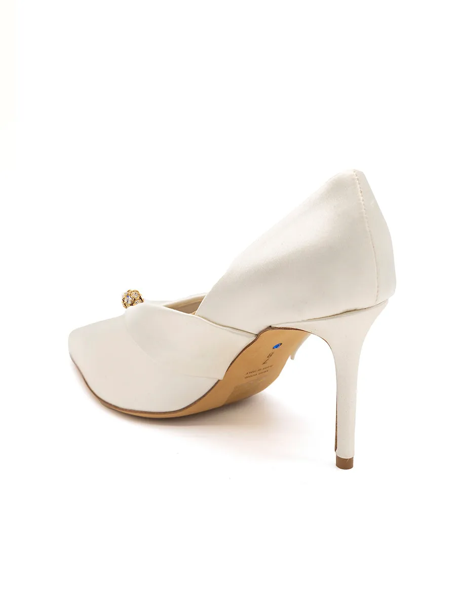 Selah Pointed Toe Pump most yoga