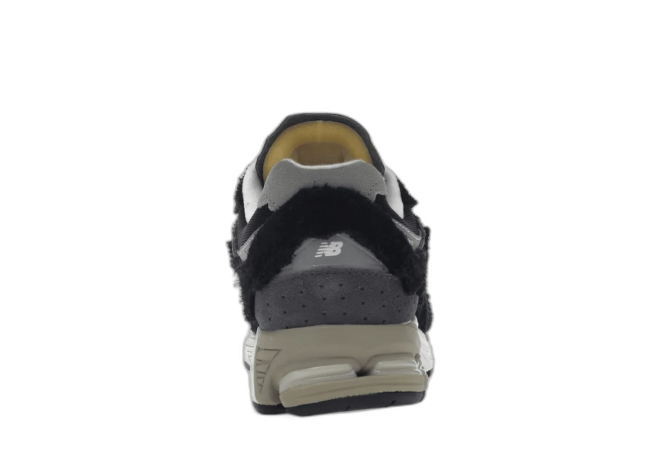 Crawling New Balance 2002R Protection Pack Black Grey