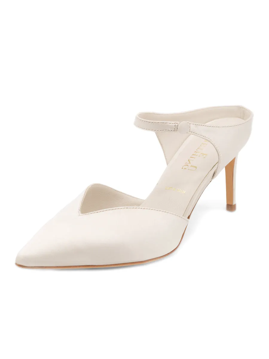 Shyla Pointed Toe Pump students