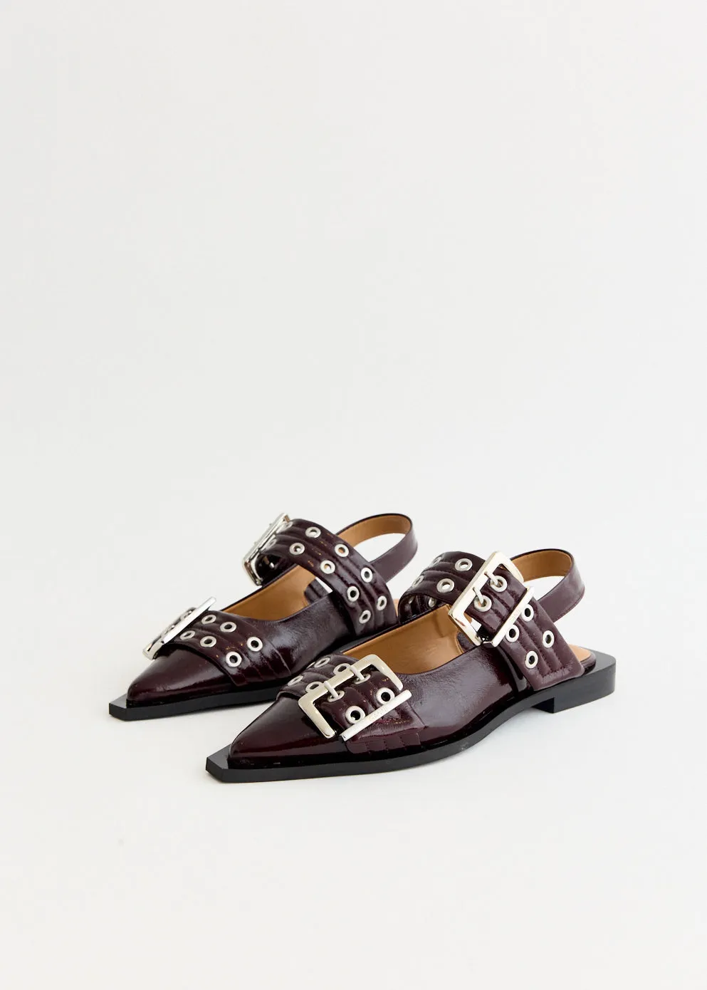 Effortless Step Feminine Buckle Ballerinas