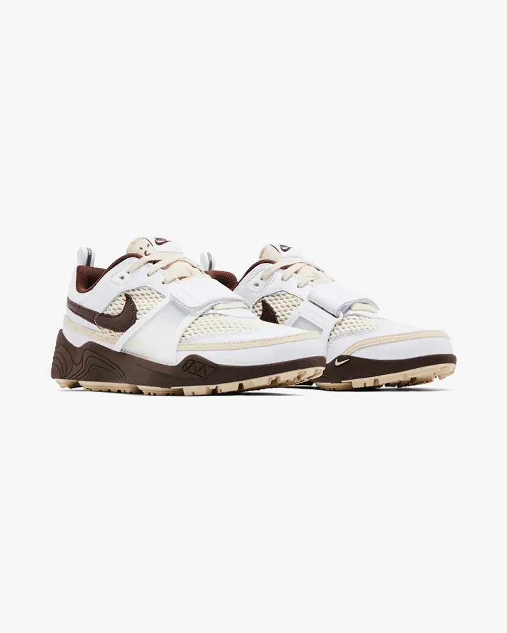 NIKE X TRAVIS SCOTT ZOOM FIELD JAXX LIGHT CHOCOLATE Dribble Hike