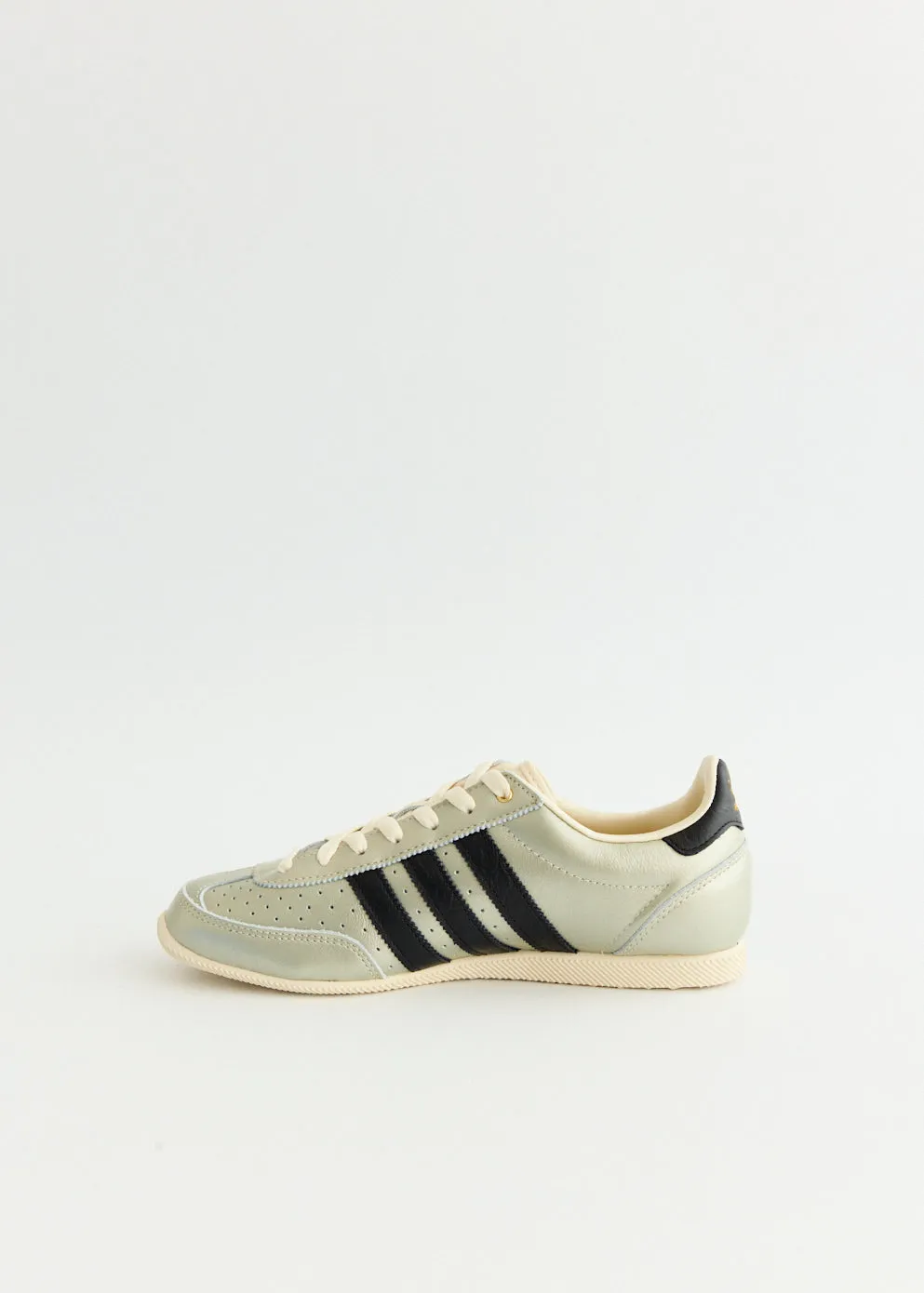 Women's Japan 'Silver Black' Sneakers Fit And Go Urban Pace
