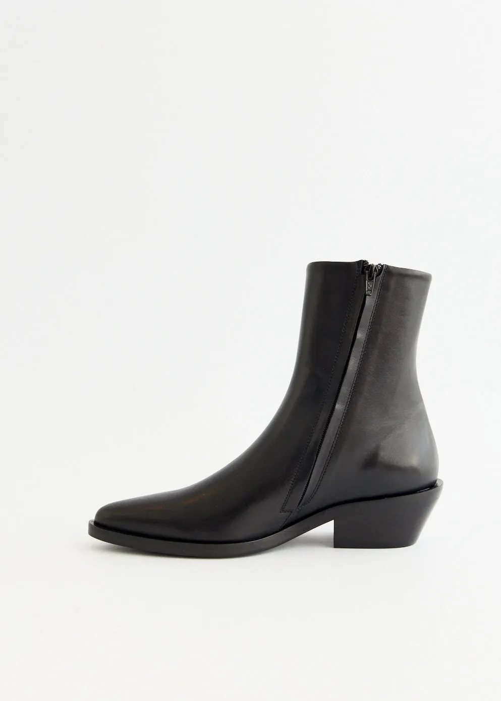 Simple Lines Hudson Boots