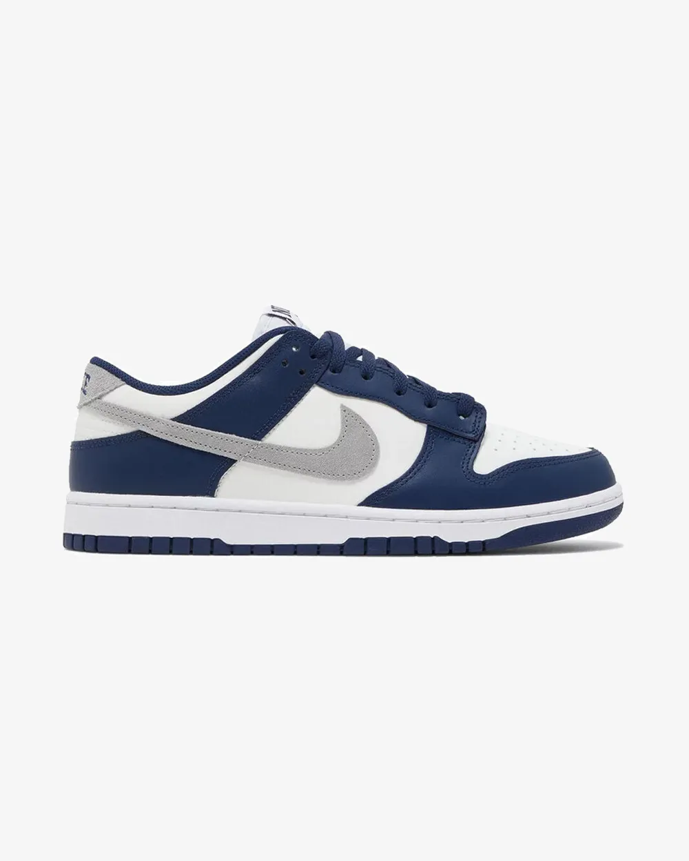 Supportive Feel Wood Step NIKE DUNK LOW SUMMIT WHITE MIDNIGHT NAVY