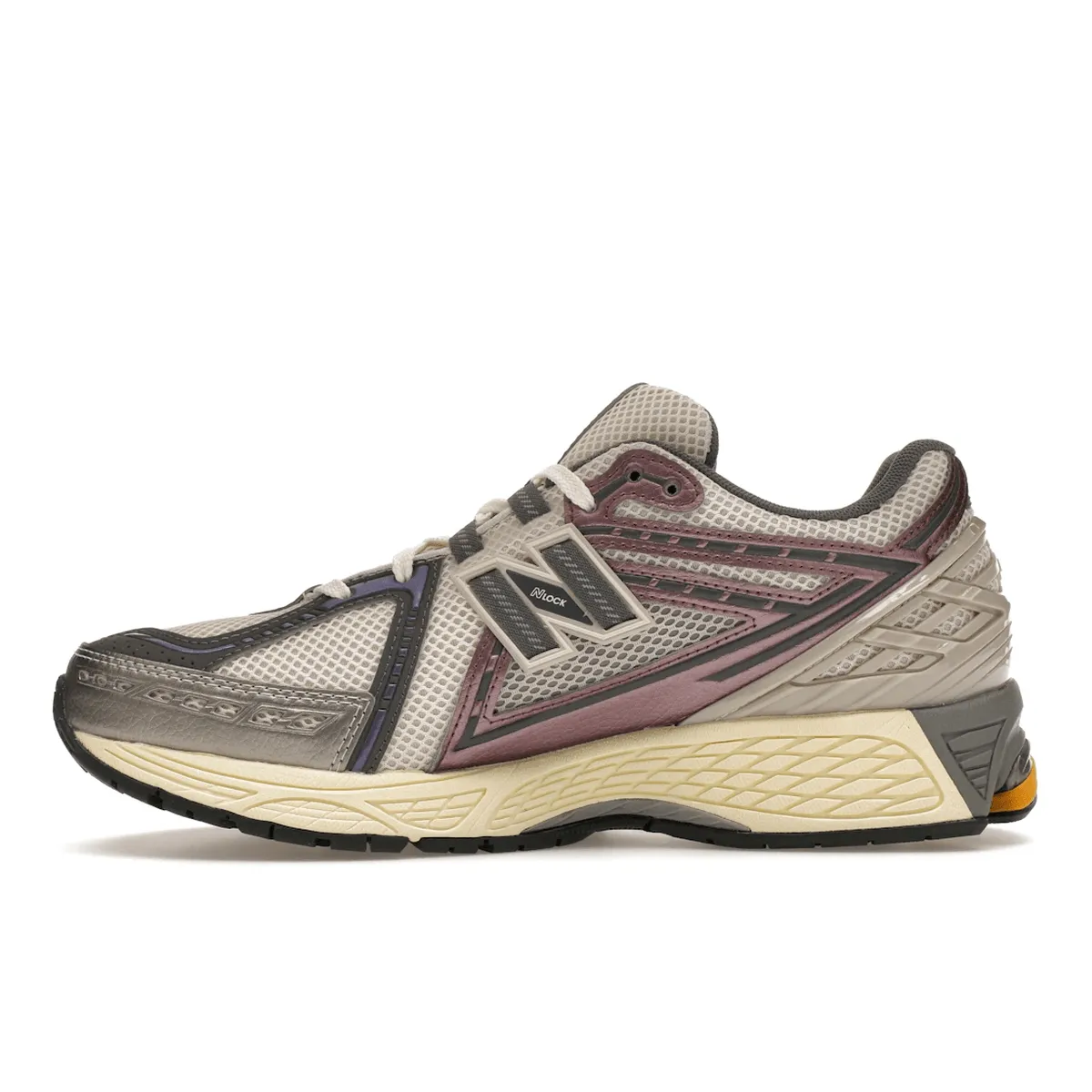 New Balance 1906R Licorice fast walking Good Traction