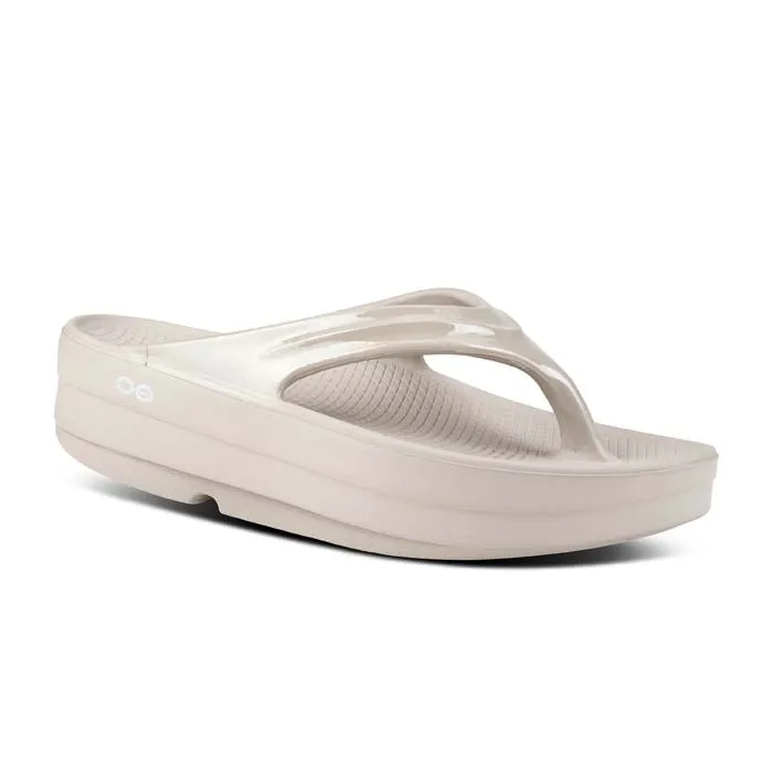 Womens Oofos Oomega Oolala in Nomad Practical Comfort